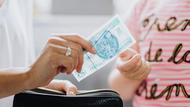 Польский банк отказал руководству Польской Общины