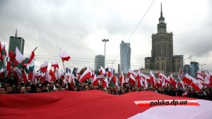 Патріотичний марш Незалежності в Польщі - Польська Громада Дніпра