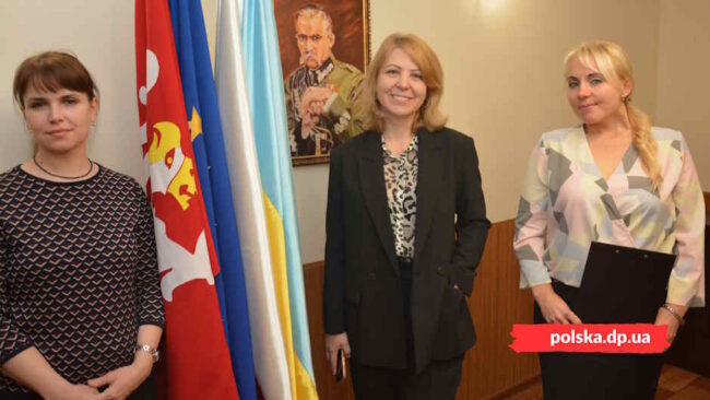 Прийом із пошуку польського коріння відновлено – Польська Громада Прийом громадян із пошуку польського коріння відновлено - Польська Громада