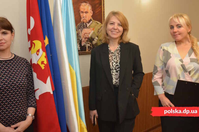 Wznowiono poszukiwanie korzeni polskich - Związek Polaków