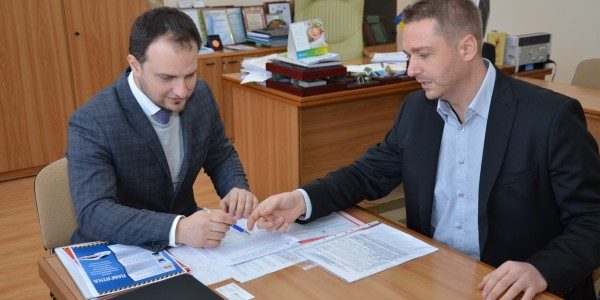 Робоча зустріч професора Пана Рафала Лізута (Rafała Lizuta) з керівництвом Департаменту освіти Дніпропетровської області - Польська Громада